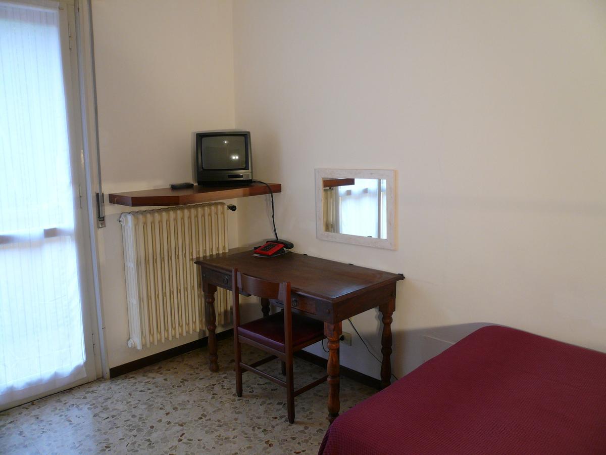 Albergo Ariston Tabiano Terme Exteriér fotografie
