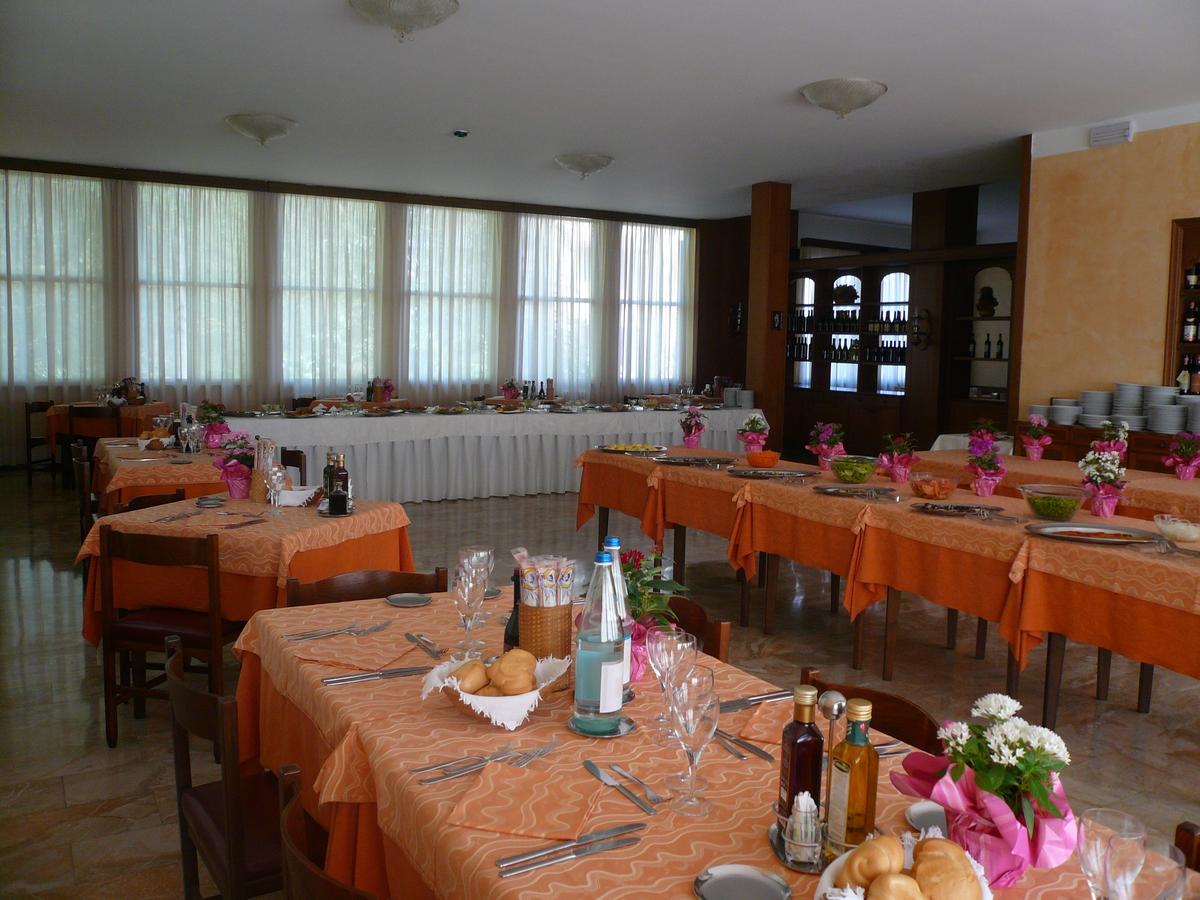Albergo Ariston Tabiano Terme Exteriér fotografie