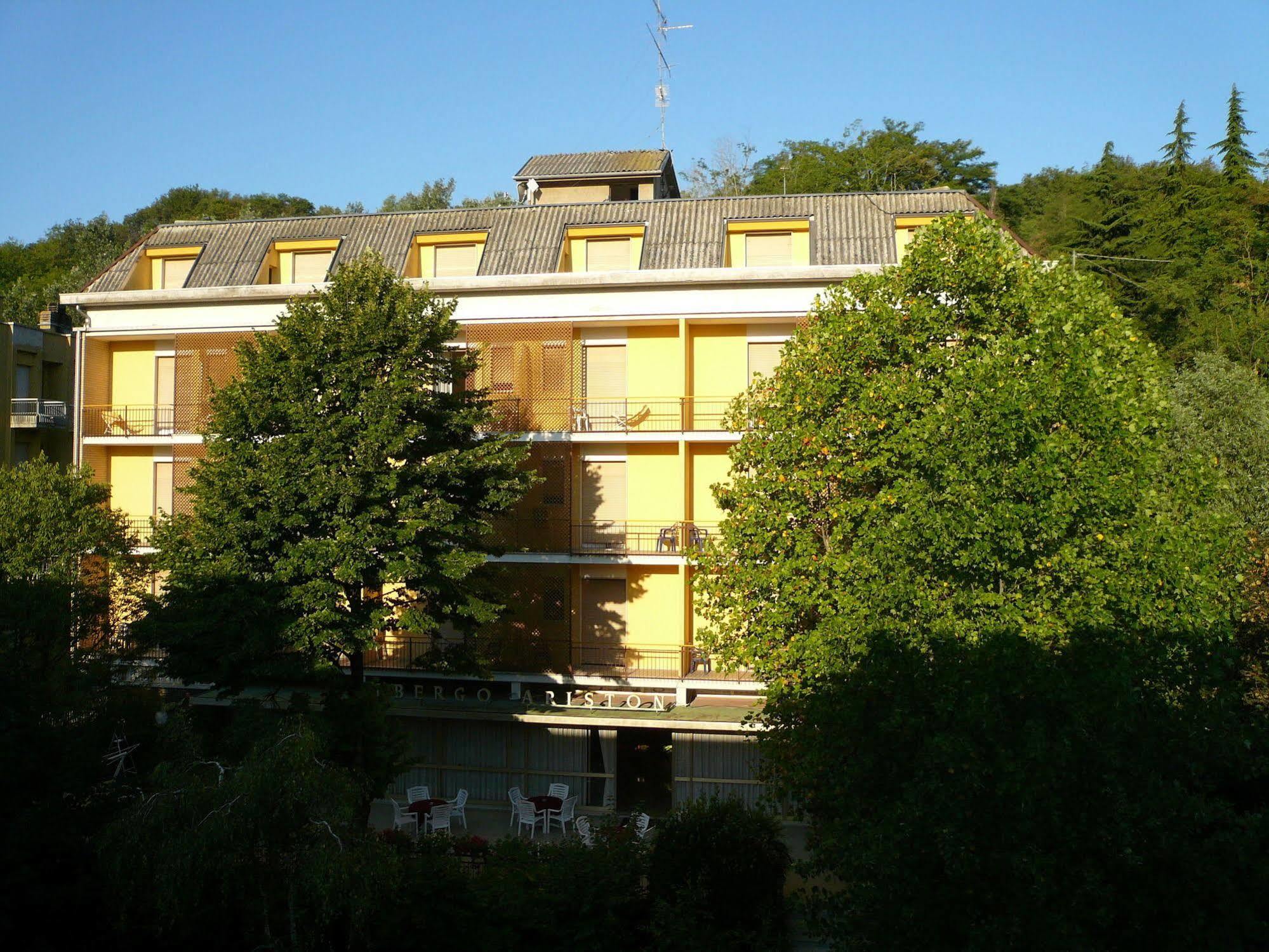 Albergo Ariston Tabiano Terme Exteriér fotografie